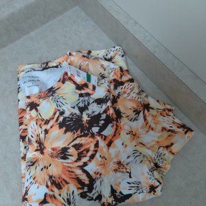 Studio Works Tee Size Large NWT